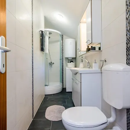 Apartament La Luna - Two Bedroom With Balcony And Sea View