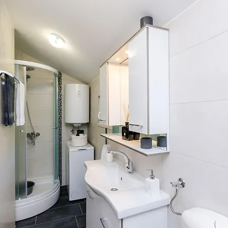 La Luna - Two Bedroom With Balcony And Sea View Mokošica