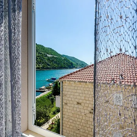 La Luna - Two Bedroom With Balcony And Sea View